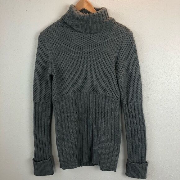 Bandolinoblu Turtleneck Sweater Size Medium - Picture 1 of 6